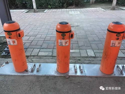 C:\Users\Administrator\Desktop\11..jpg C:\Users\Administrator\Desktop\11..jpg