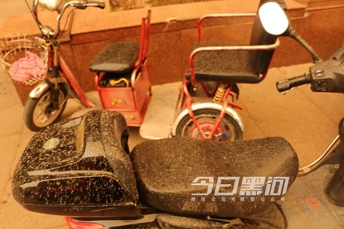 C:\Users\Administrator\Desktop\3.jpg C:\Users\Administrator\Desktop\3.jpg