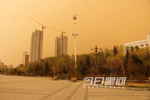 C:\Users\Administrator\Desktop\11.jpg C:\Users\Administrator\Desktop\11.jpg